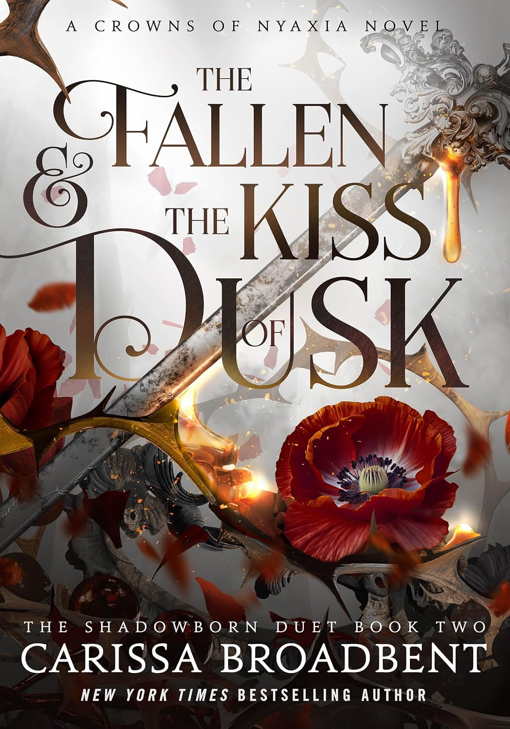The Fallen and the Kiss of Dusk (Crowns of Nyaxia Book 4)